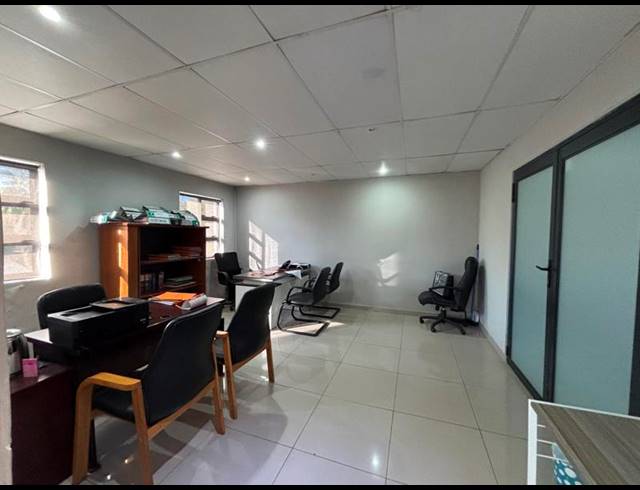 OFFICE PROPERTY TO RENT IN ELDORAIGNE